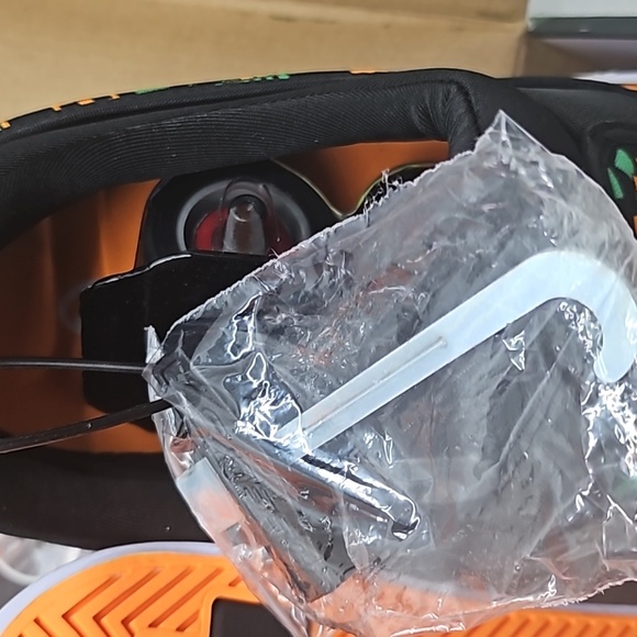 Minecraft Heeleys, Mens Size 12, New in Box - Picture 7 of 10